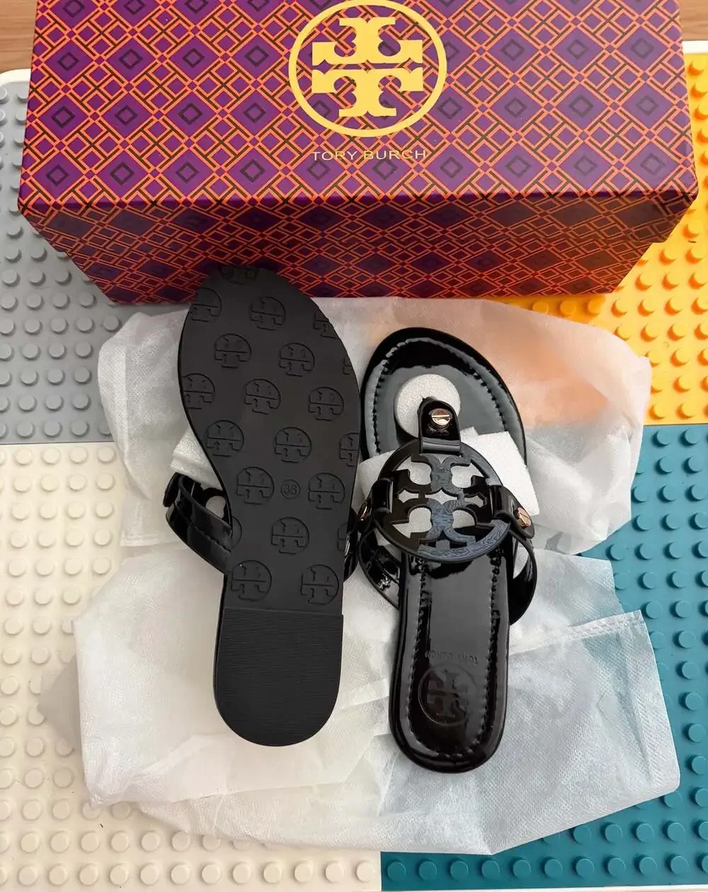 Tory Burch Miller Patent Leather Thong Sandals in Black